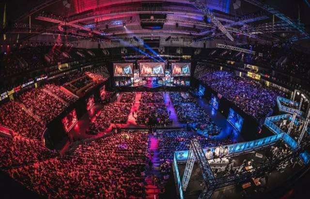 s1mple以租借形式加盟Falcons，为期一个月！BOROS已被下放