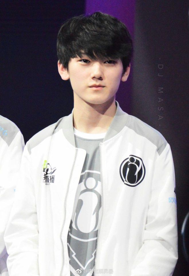 【赛前预告】王者荣耀冬季冠军杯，1月23日 DYG vs 南京Hero久竞